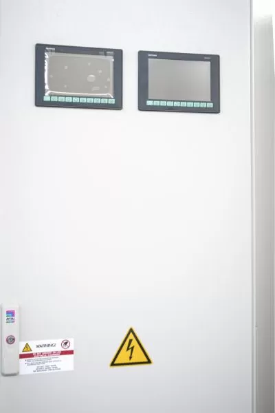 Controllori di potenza avanzati per impianto di estrusione 150 MN: precisione, affidabilit&agrave; e scalabilit&agrave;