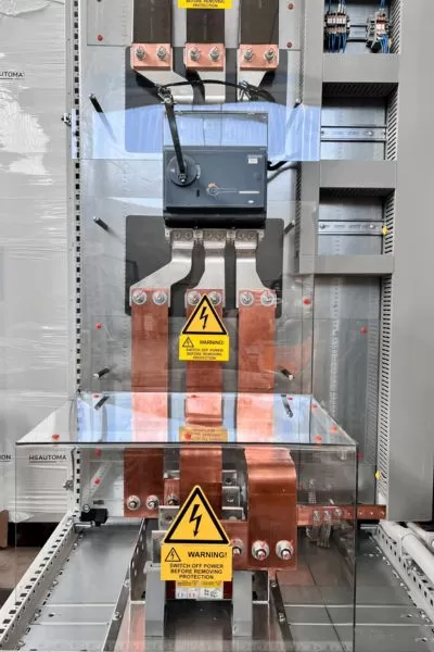 Integrazione su misura: connessione condotto sbarre 