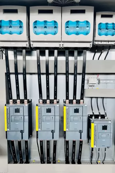 Quadro elettrico per pressa HSF_3500: soluzioni ad alte prestazioni 