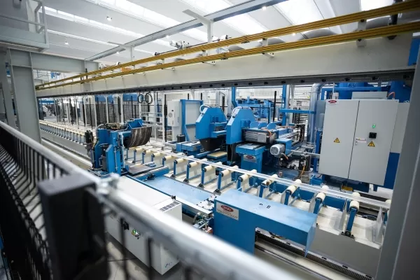 Upgrade tecnologico su impianto di estrusione: taglio campioni sincronizzato, maggiore velocit&agrave;, massima sicurezza